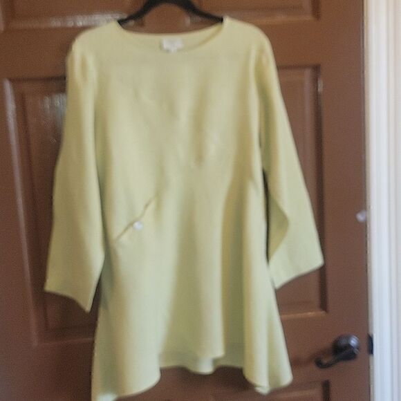Kathleen Sommers-Linen green asymmetrical long sleeved top S. - Picture 4 of 13